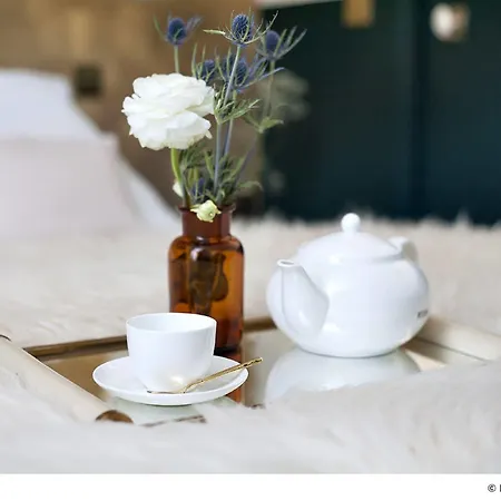 Henriette Hotel Parigi